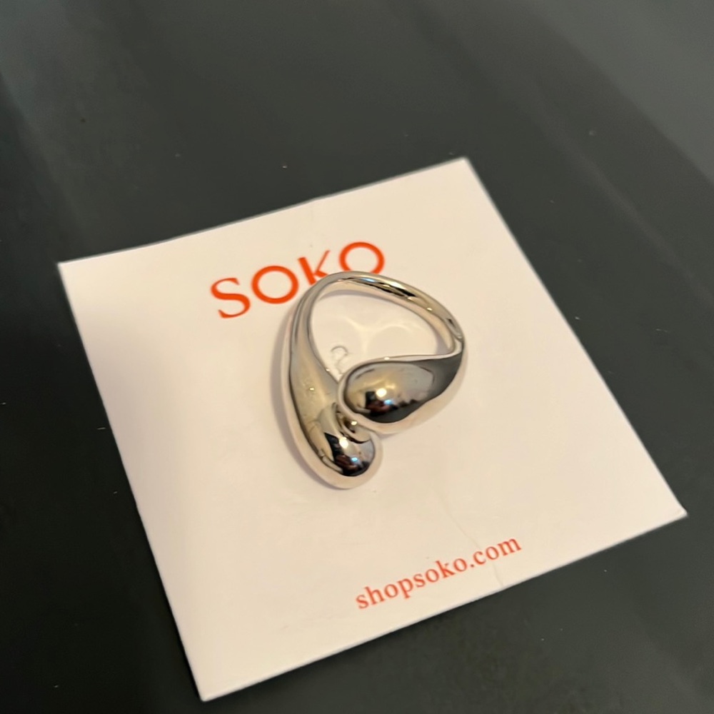 Soko Twisted Dash Ring Silver size 8